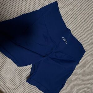 Aurola workout shorts